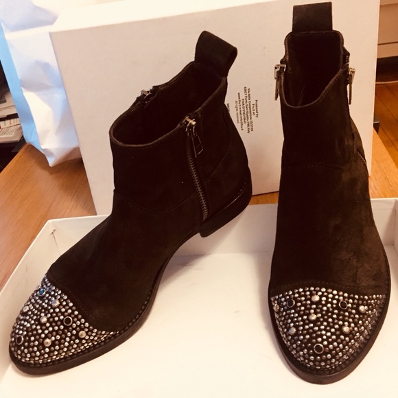 The shoe box: Brand New dark brown suede boots - Picture 9 of 14